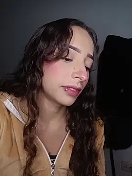 AlexxaAndRileyy online show from February 2026 01:18:01 PM