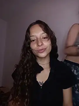 AlexxaAndRileyy online show from February 2026 04:39:02 PM