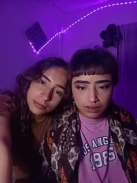 AlexxaAndRileyy online show from June 2026 05:34:01 AM