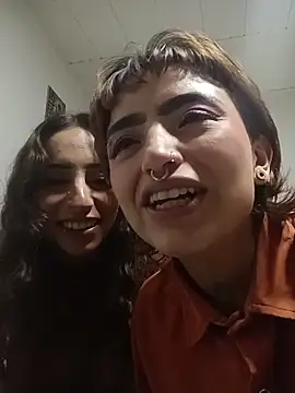 AlexxaAndRileyy online show from April 2026 04:04:01 AM