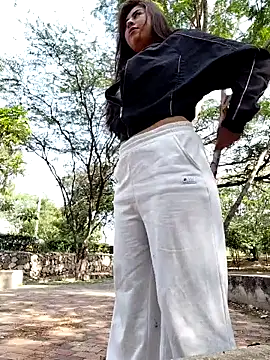 ThamaraGen  online show from February 2026 01:55:01 PM