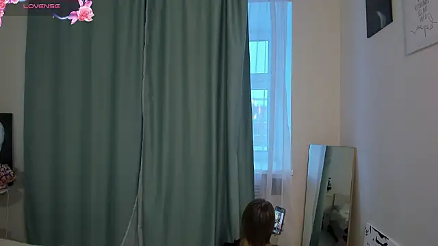 Snapshot of EmmaStoneWants chatting on February 2026 04:54:01 AM EmmaStoneWants online show from February 2026 04:54:01 AM