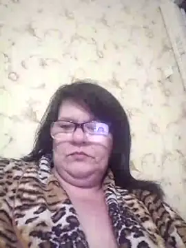 NysiOlsen online show from May 2026 04:34:01 PM