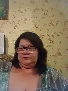NysiOlsen online show from June 2026 07:29:01 PM