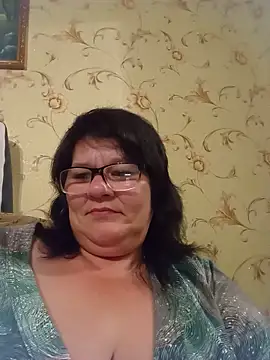 NysiOlsen online show from May 2026 07:32:02 PM