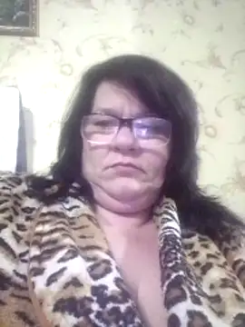 NysiOlsen online show from April 2026 06:56:01 PM