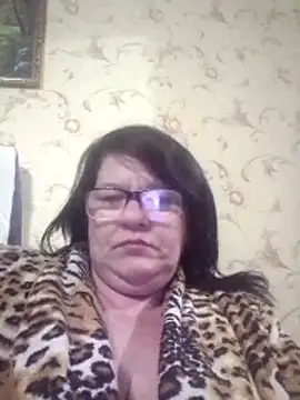 NysiOlsen online show from May 2026 06:23:01 PM