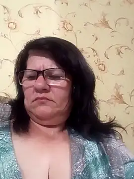 NysiOlsen online show from May 2026 07:44:02 PM
