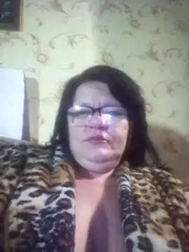 NysiOlsen online show from February 2026 08:52:02 PM