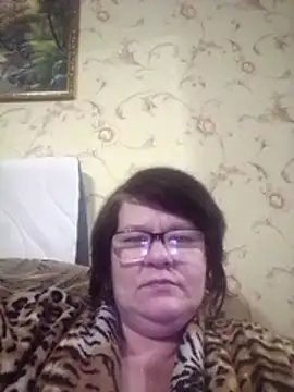 NysiOlsen online show from February 2026 05:33:01 PM