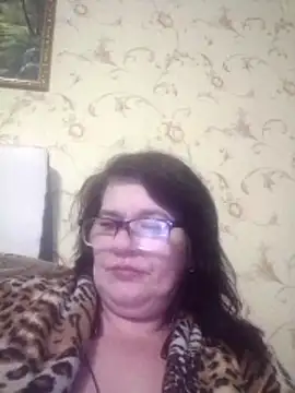 NysiOlsen online show from April 2026 09:54:02 PM