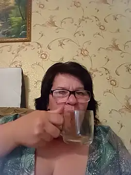 NysiOlsen online show from May 2026 04:24:01 PM