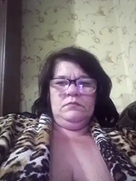 NysiOlsen online show from April 2026 06:21:01 PM