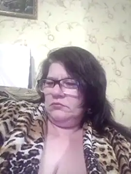 NysiOlsen online show from April 2026 05:47:02 PM
