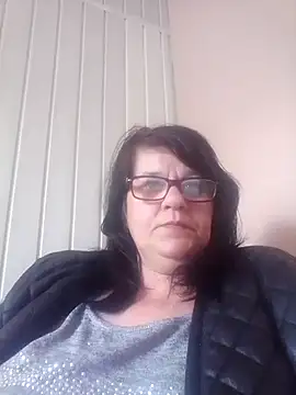 NysiOlsen online show from April 2026 07:15:02 AM