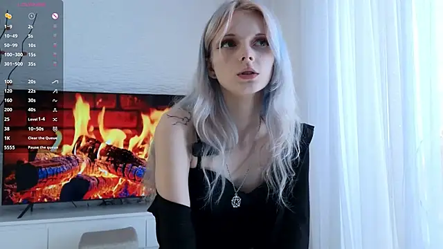 JuanaSumma online show from May 2026 06:10:02 AM