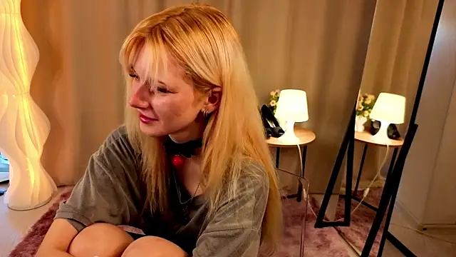 Snapshot of JuanaSumma chatting on February 2026 06:09:01 AM JuanaSumma online show from February 2026 06:09:01 AM