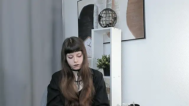 BellaLewter online show from January 2026 03:15:01 PM