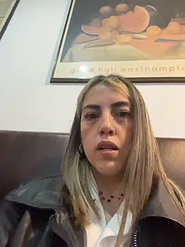 Paulinaa bella online show from April 2026 10:36:02 PM