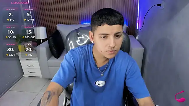 Snapshot of Liam9_ chatting on February 2026 02:03:01 PM Liam9 online show from February 2026 02:03:01 PM