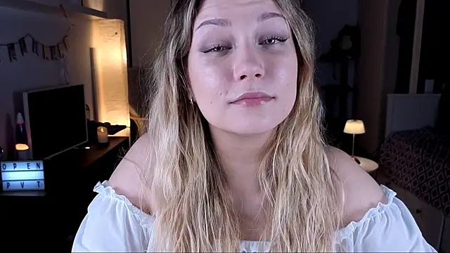 missyourtouch online show from May 2026 07:43:02 PM