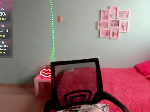 Snapshot of talia_mystic chatting on May 2026 04:57:01 PM talia mystic online show from May 2026 04:57:01 PM
