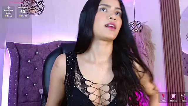 Violet Collins1 online show from March 2026 09:06:01 PM