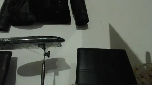 ebonysummer  online show from April 2026 04:30:01 AM