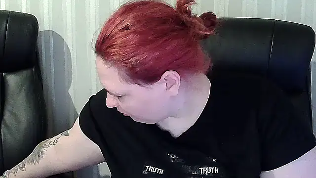 OskaAh online show from January 2026 03:15:01 PM