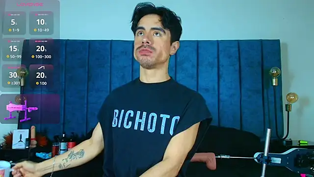 Ethan Briggs  online show from April 2026 03:41:01 AM