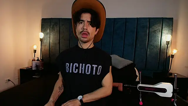 Ethan Briggs  online show from March 2026 03:45:02 AM