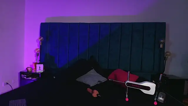 Ethan Briggs  online show from March 2026 03:35:02 AM