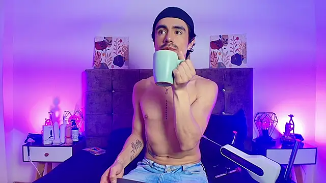 Ethan Briggs  online show from July 2026 04:02:02 AM