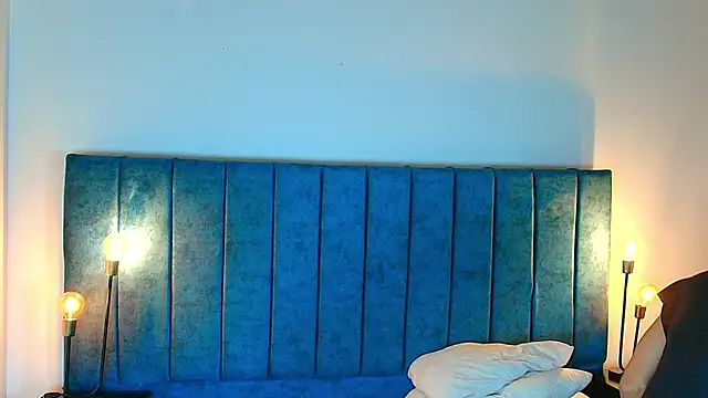 Ethan Briggs  online show from April 2026 10:27:02 AM