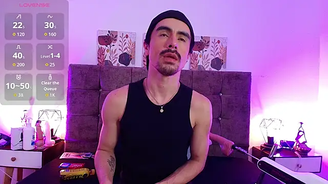 Ethan Briggs  online show from June 2026 02:32:02 AM