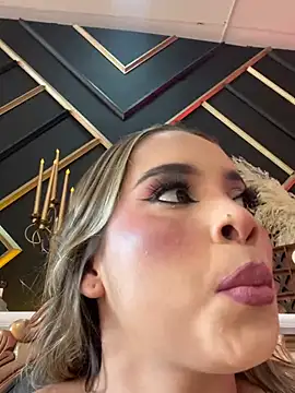 Lucy Carson  online show from February 2026 09:46:02 PM