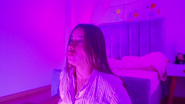 Lucy Carson  online show from March 2026 03:39:02 AM