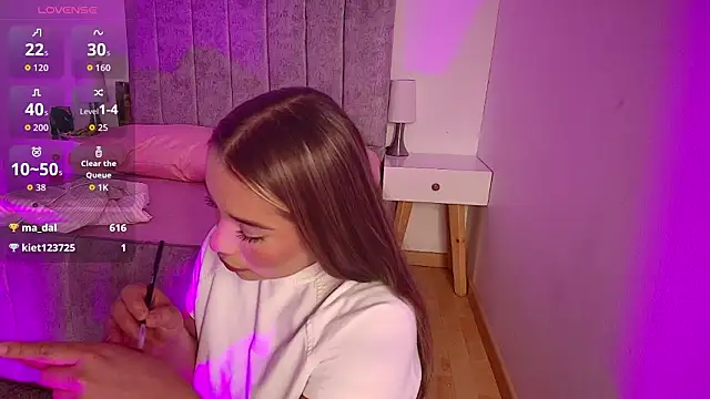 Lucy Carson  online show from March 2026 03:46:01 AM