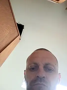 sterng6969 online show from April 2026 03:41:02 AM