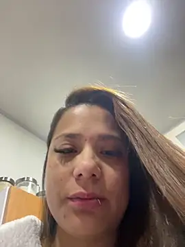 Pretty  Milf online show from March 2026 09:43:02 AM