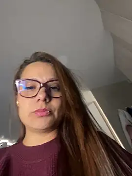 Pretty  Milf online show from May 2026 05:53:02 PM