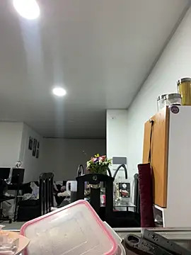 Pretty  Milf online show from April 2026 09:44:02 AM
