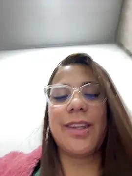 Pretty  Milf online show from May 2026 12:03:01 AM