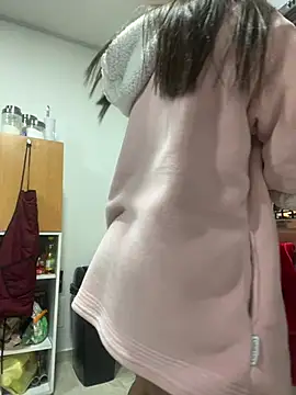 Pretty  Milf online show from March 2026 09:47:01 AM