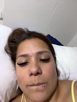 Pretty  Milf online show from April 2026 11:33:02 PM