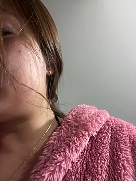 Pretty  Milf online show from March 2026 09:11:01 AM