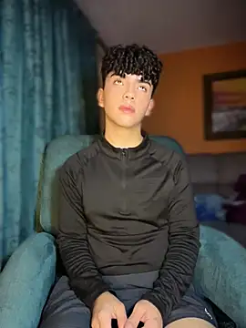 Nick Twink online show from February 2026 06:46:02 AM