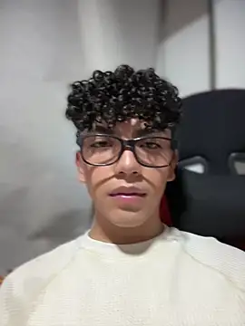 Nick Twink online show from February 2026 03:05:01 AM