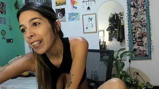 miafoxmia online show from April 2026 09:05:01 PM