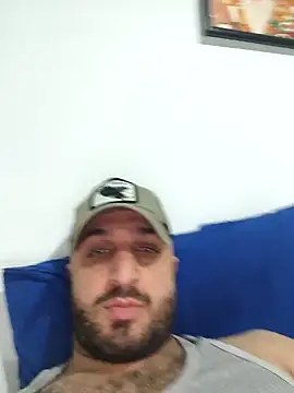 Mertozer01 online show from January 2026 02:04:02 AM